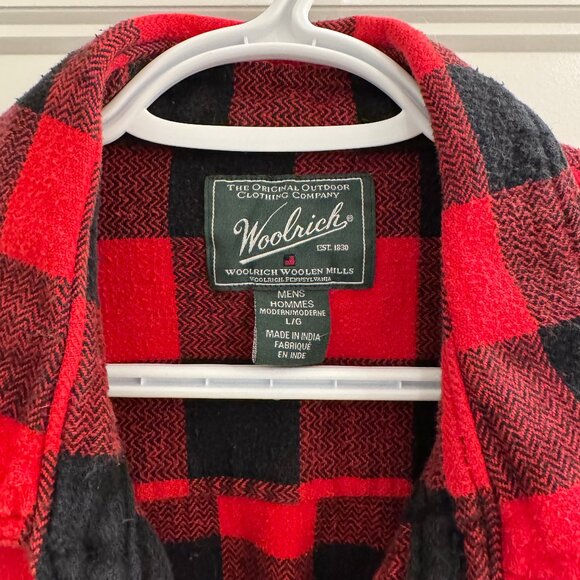Men's Woolrich Flannel Shirt - Picture 2 of 5